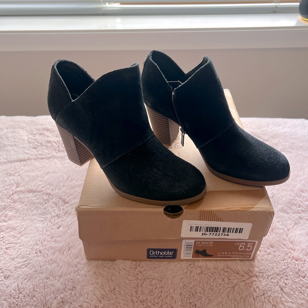 NIB Koolaburra by UGG Nacie Bootie